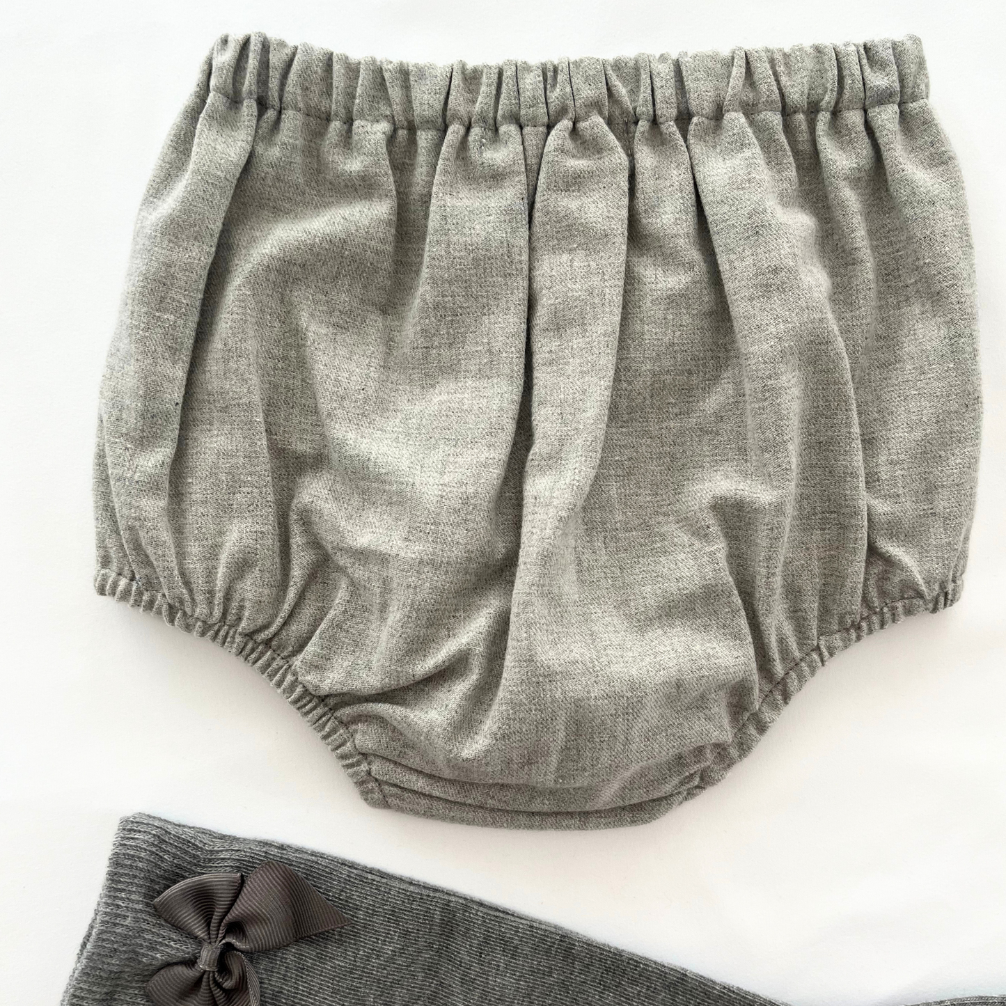 Cubre pañal básico Gris Perla