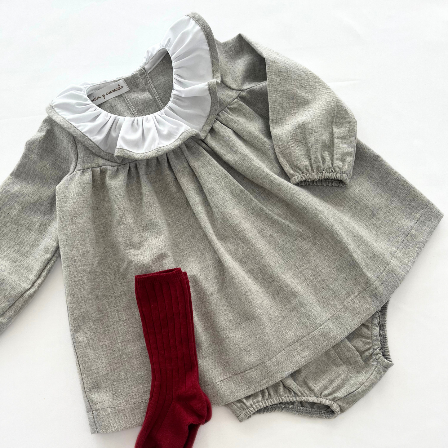 Vestido de manga larga Gris Perla y braguita a juego