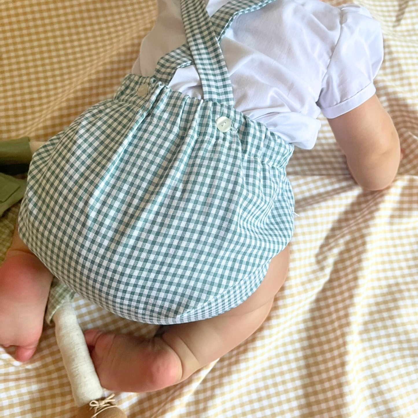 Conjunto ranita de bebé y camisa